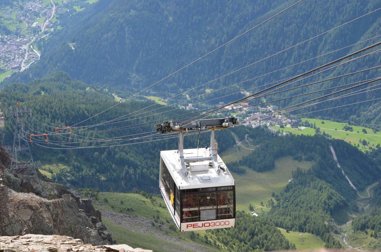 Hotel Chalet Val Di Rabbi Exterior photo